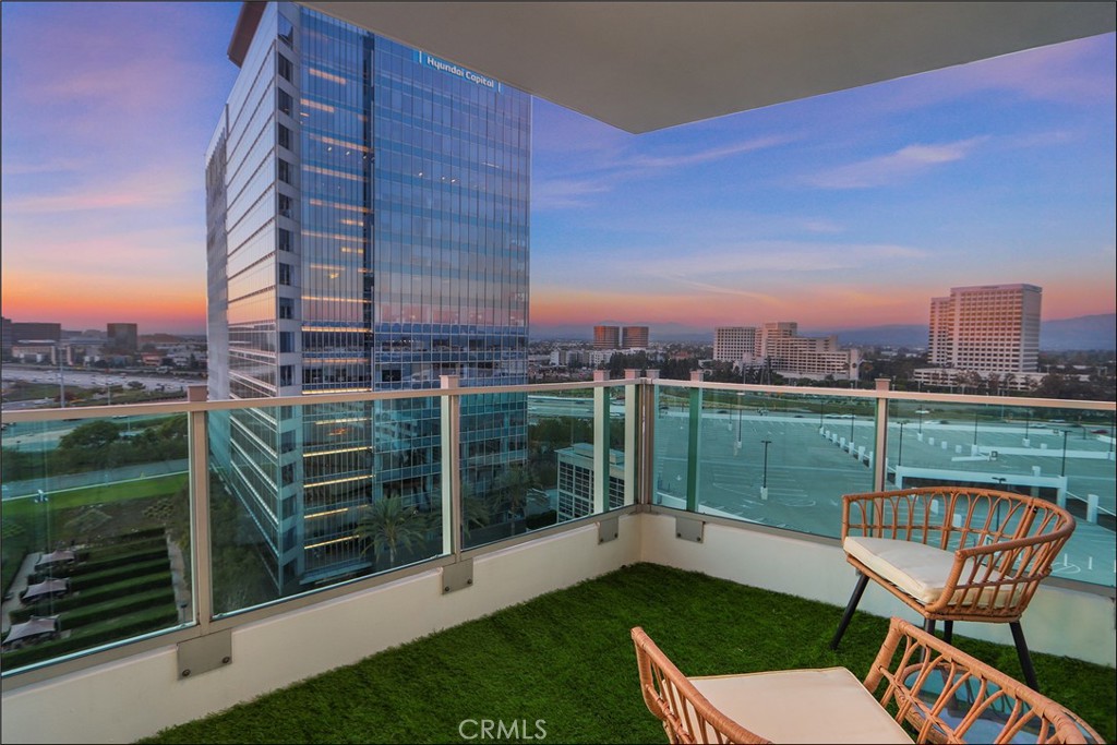 MLS #OC25218588 image #5