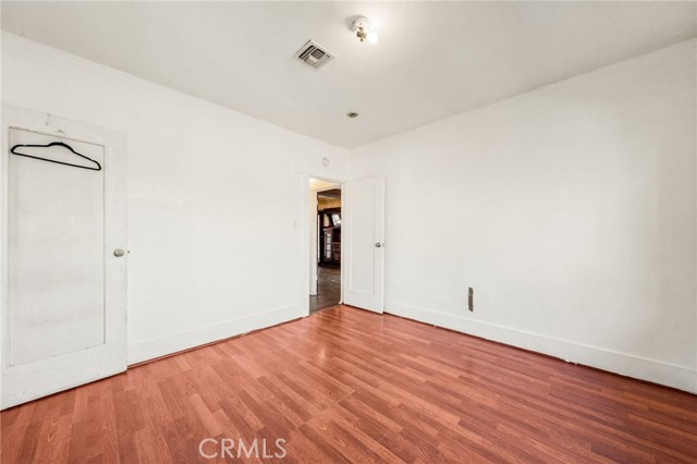 MLS #OC25218626 image #11