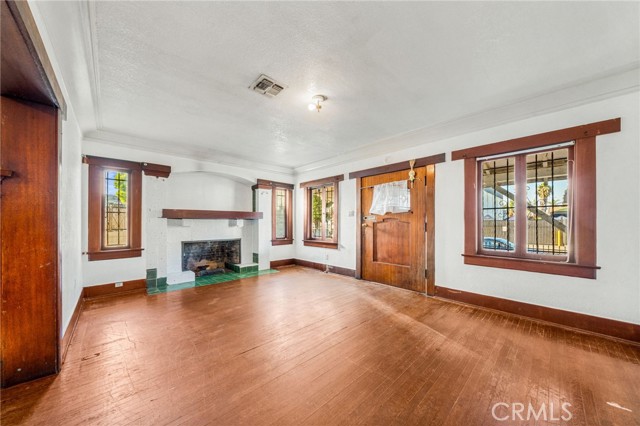 MLS #OC25218626 image #14