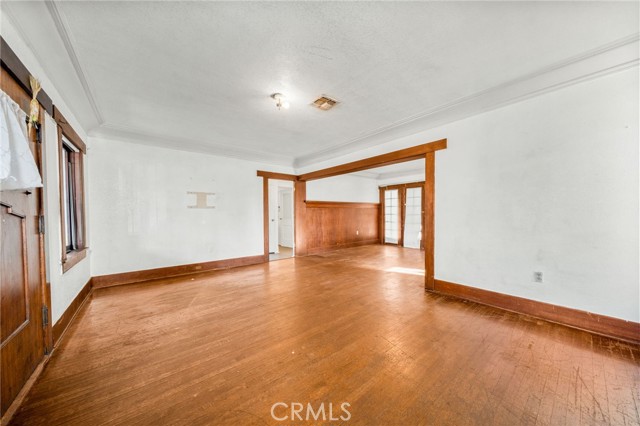 MLS #OC25218626 image #15