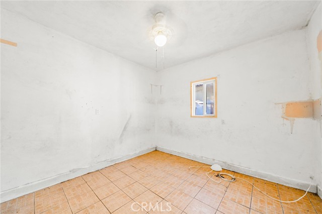 MLS #OC25218626 image #23