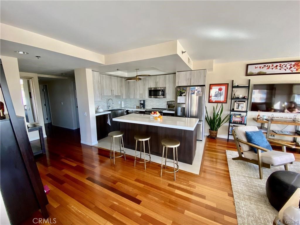 MLS #OC25218713 image #2