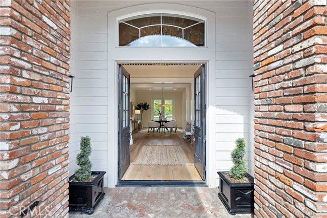 MLS #OC25218732 image #5