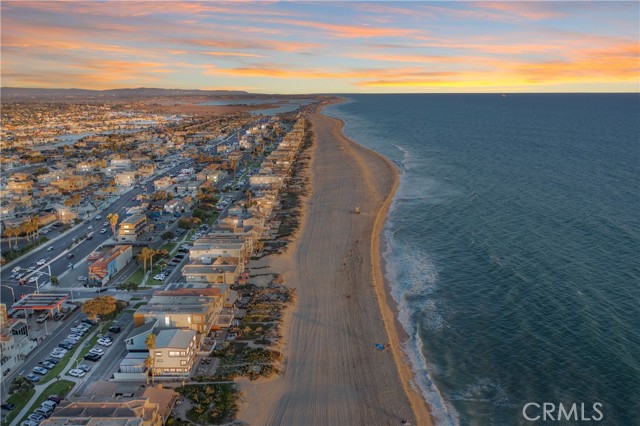 MLS #OC25218920 image #1