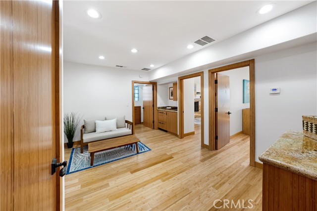 MLS #OC25218920 image #20