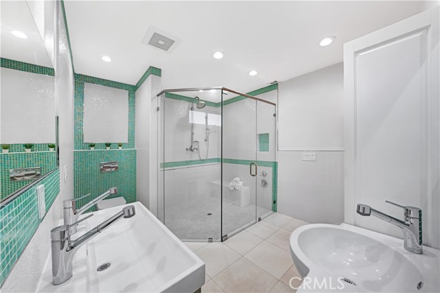 MLS #OC25218920 image #25