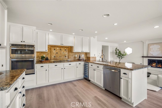 MLS #OC25218925 image #15