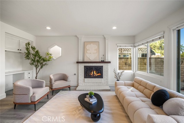 MLS #OC25218925 image #20