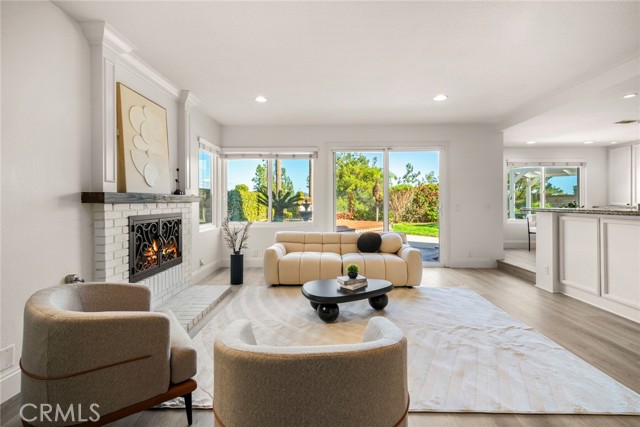 MLS #OC25218925 image #23