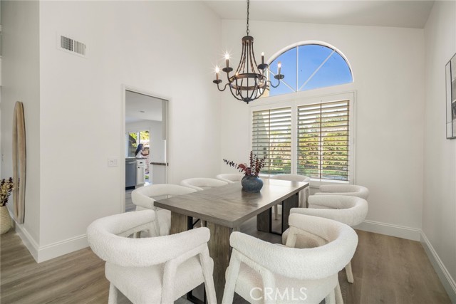 MLS #OC25218925 image #3