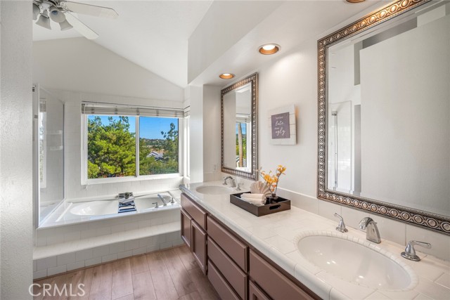 MLS #OC25218925 image #38