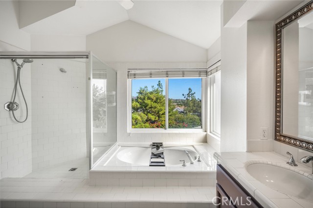 MLS #OC25218925 image #40