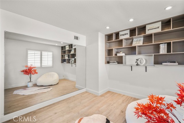 MLS #OC25218925 image #45