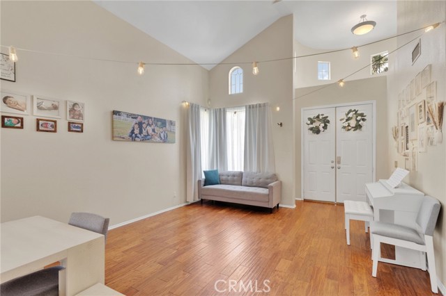 MLS #OC25218941 image #11