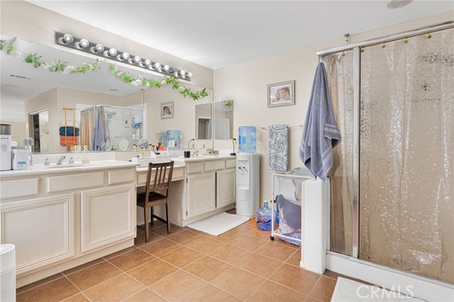 MLS #OC25218941 image #27