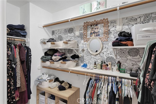 MLS #OC25218941 image #28