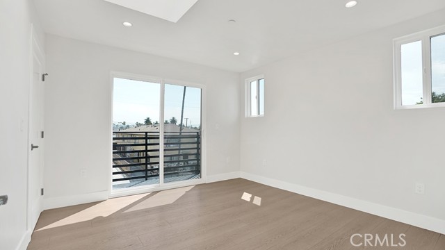 MLS #OC25215176 image #26