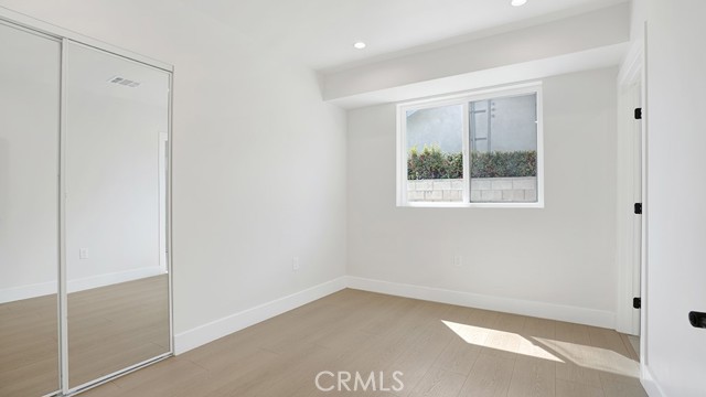 MLS #OC25215176 image #5