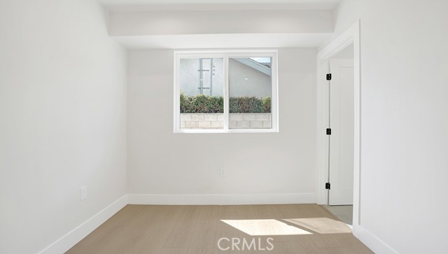 MLS #OC25215176 image #6