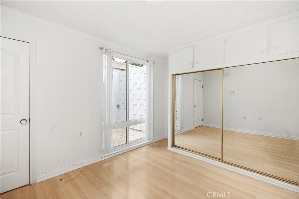 MLS #OC25219087 image #11