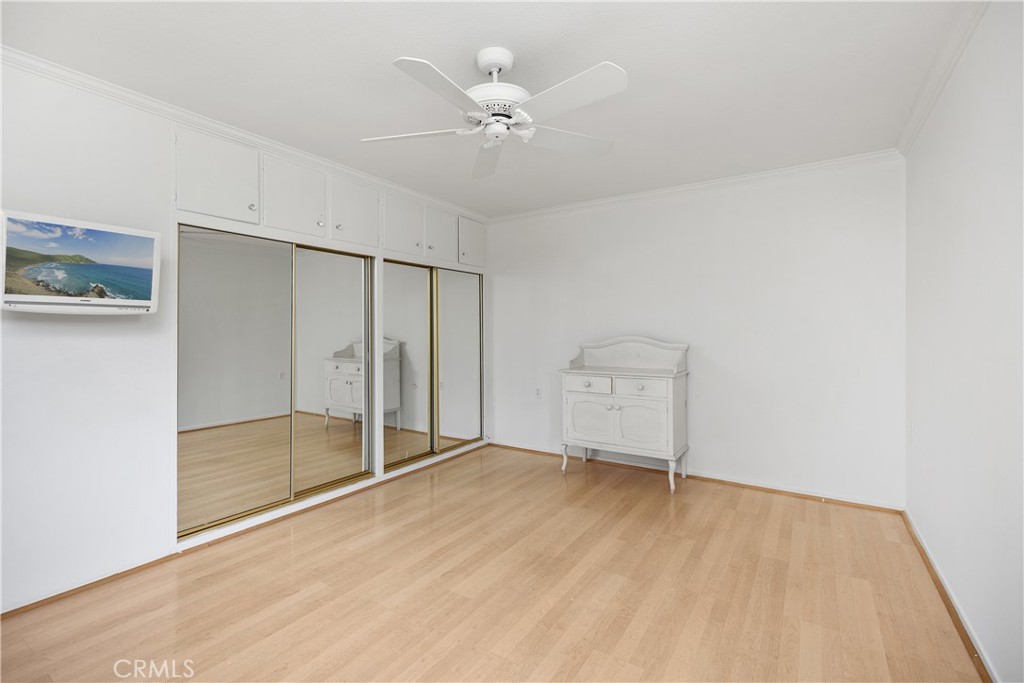 MLS #OC25219087 image #15