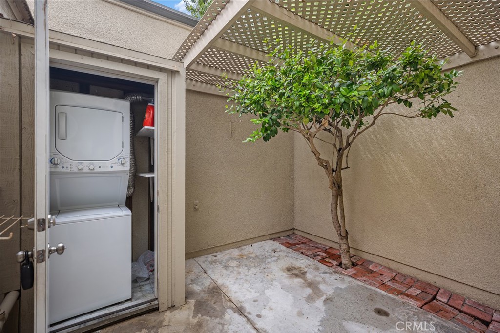 MLS #OC25219087 image #18