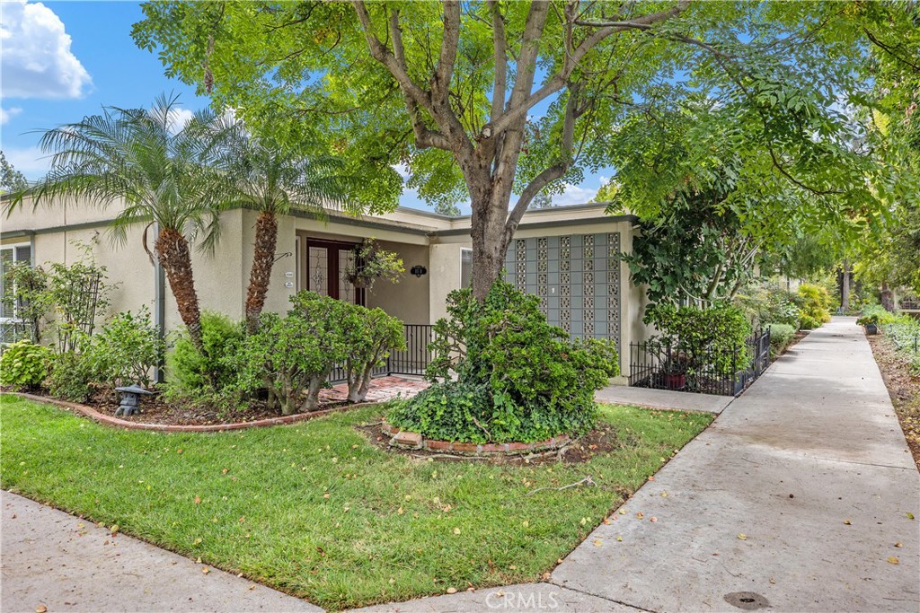 MLS #OC25219087 image #21