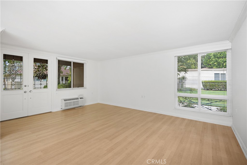 MLS #OC25219087 image #24