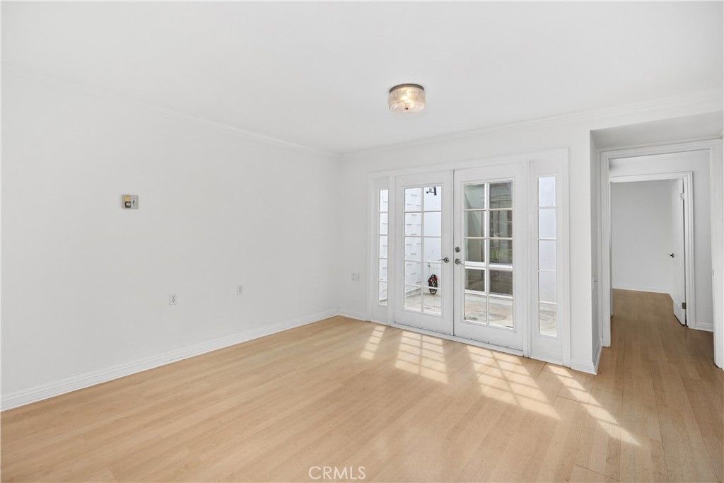 MLS #OC25219087 image #26