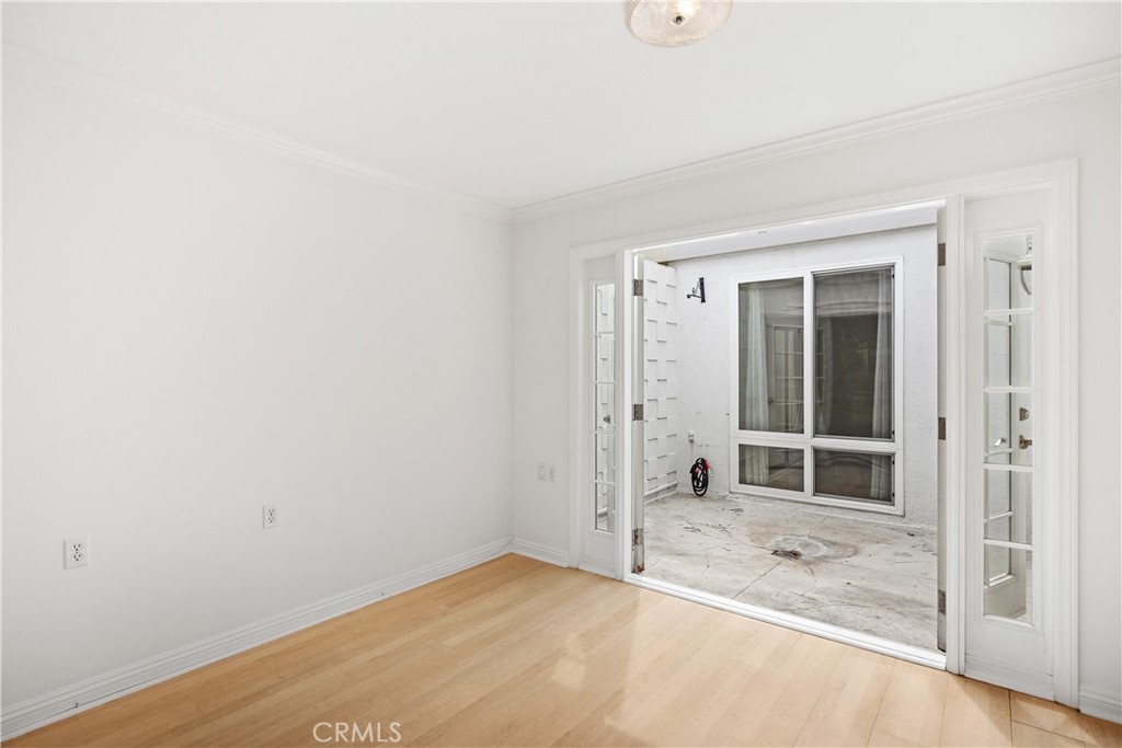 MLS #OC25219087 image #27