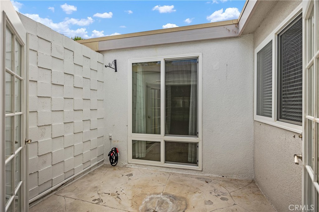 MLS #OC25219087 image #8