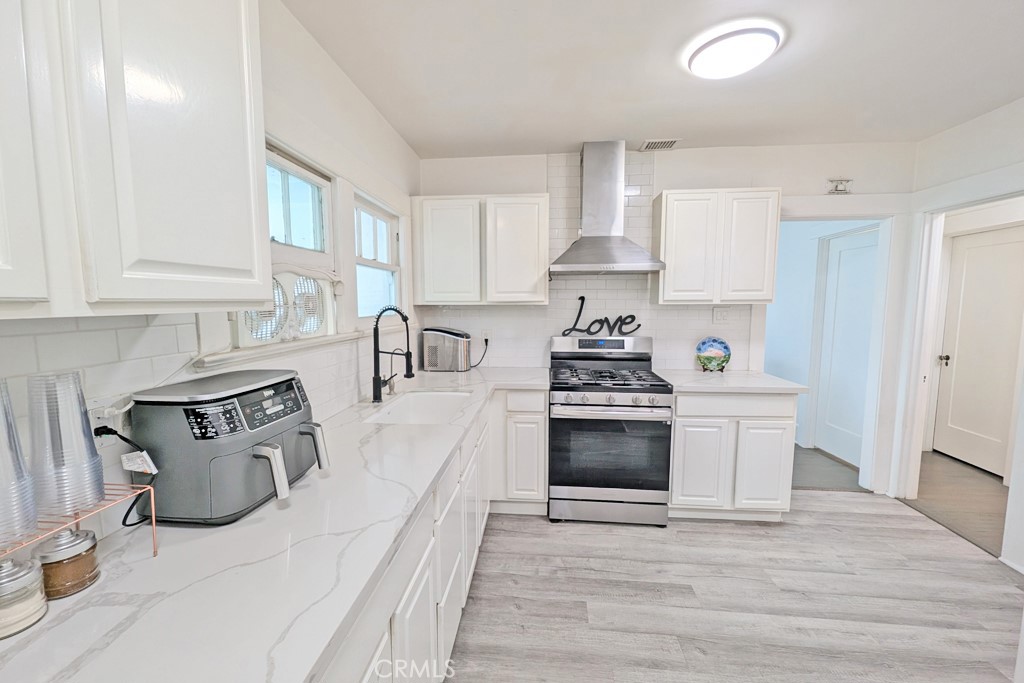 MLS #OC25219114 image #13