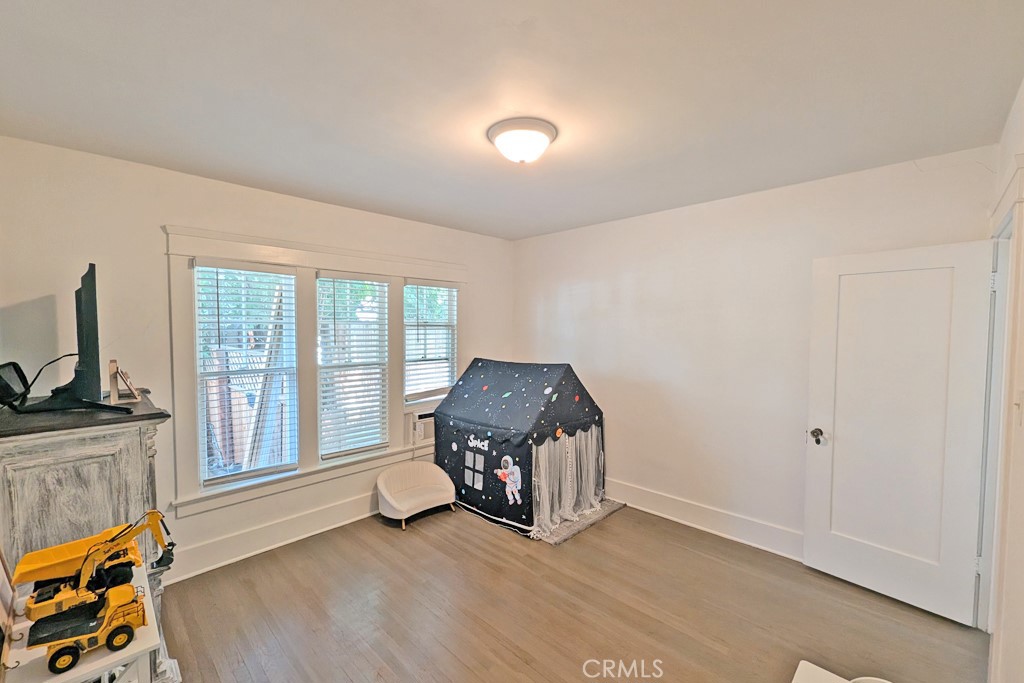 MLS #OC25219114 image #16