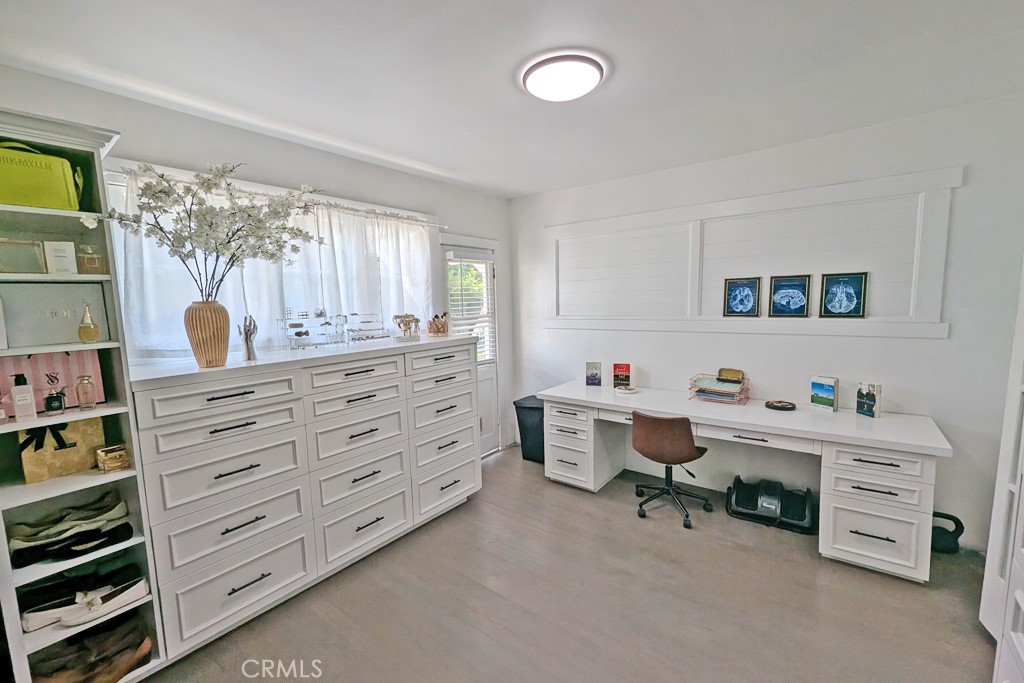 MLS #OC25219114 image #25