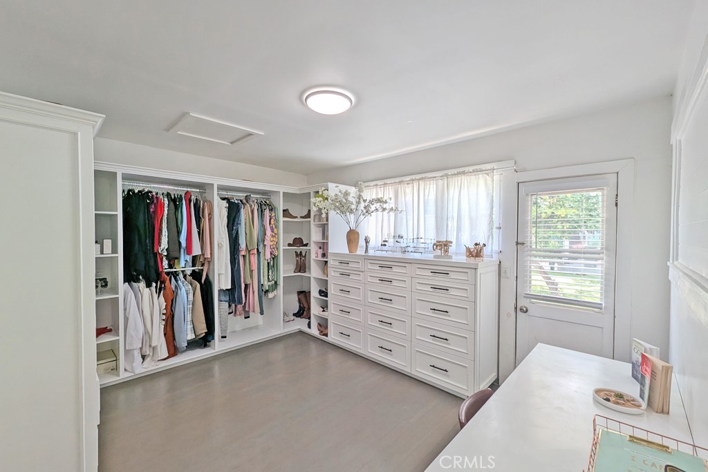 MLS #OC25219114 image #4