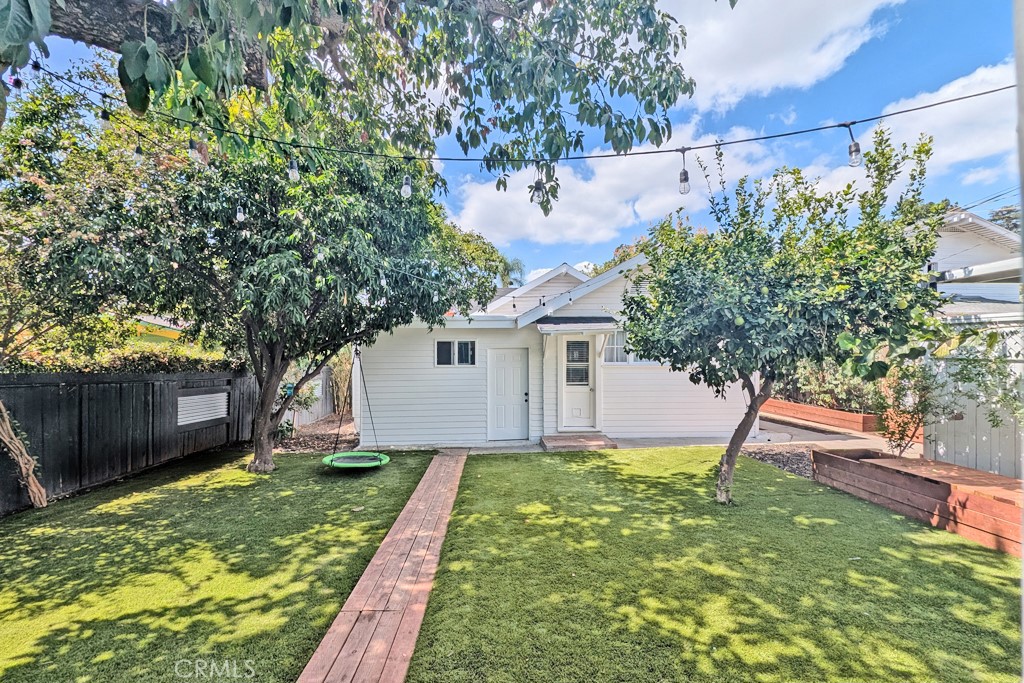 MLS #OC25219114 image #41