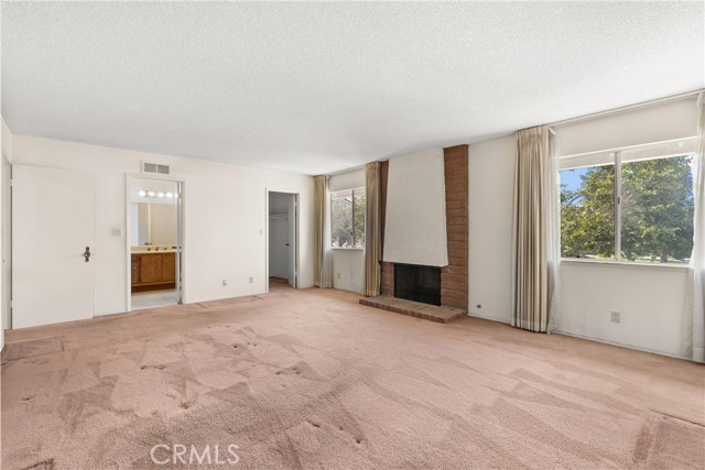 MLS #OC25219195 image #22