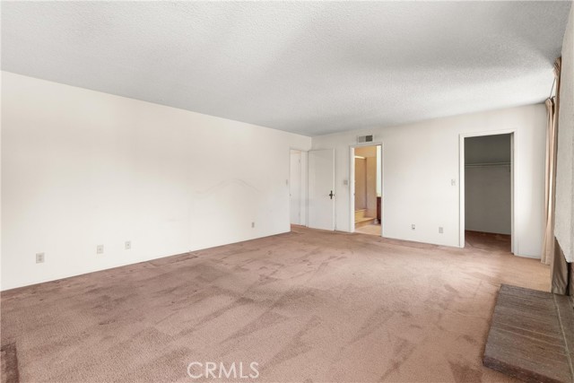 MLS #OC25219195 image #23