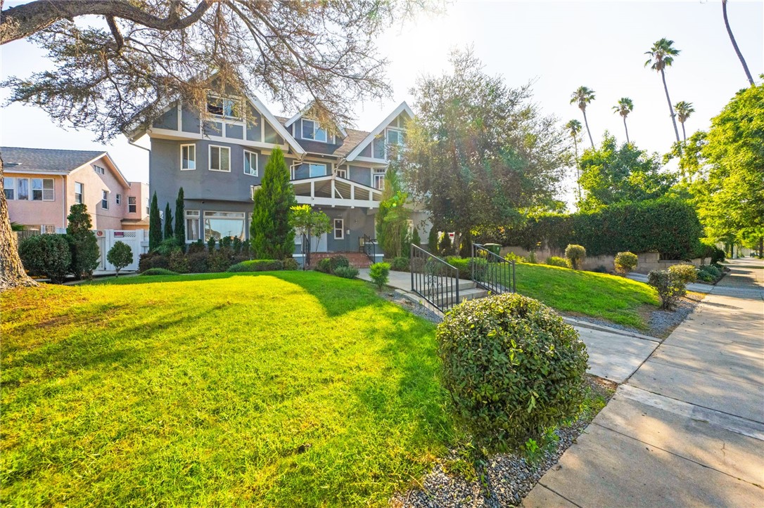 MLS #OC25219223 img 0