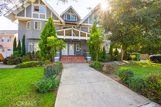 MLS #OC25219223 img 1