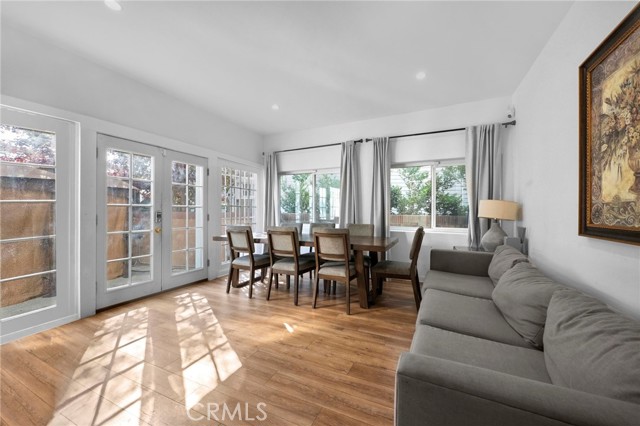 MLS #OC25219223 img 16