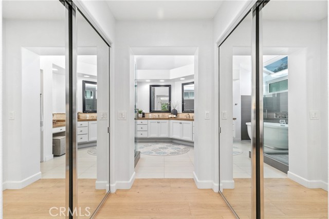 MLS #OC25219288 image #22