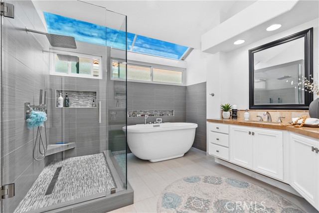 MLS #OC25219288 image #23