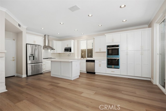 MLS #OC25219317 image #8