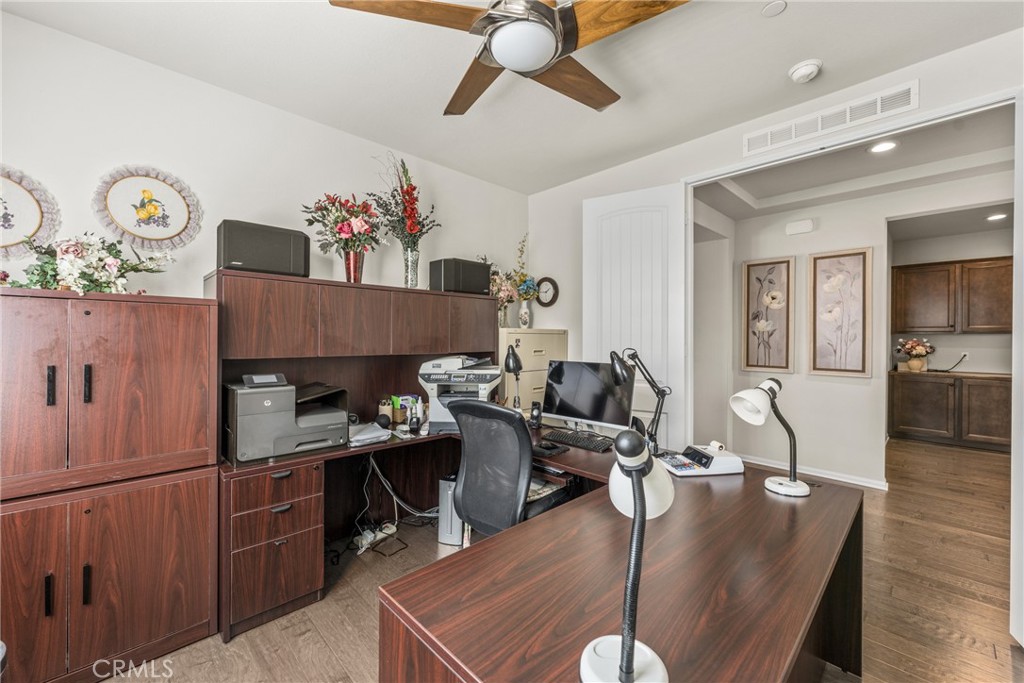 MLS #OC25219340 image #28