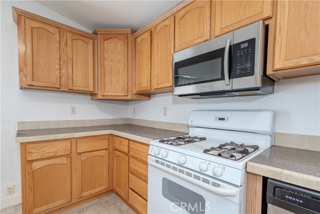 MLS #OC25219351 image #10