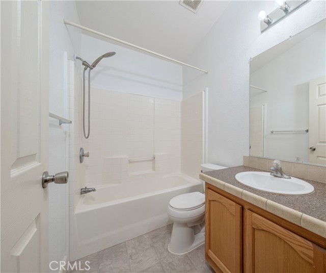 MLS #OC25219351 image #22