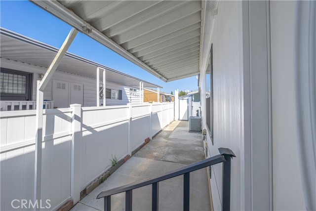 MLS #OC25219351 image #32