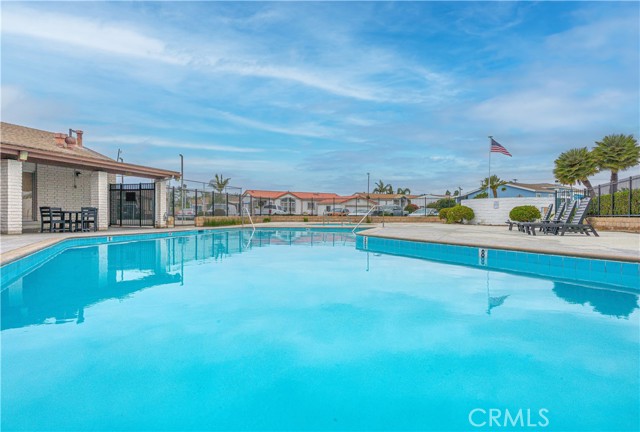 MLS #OC25219351 image #35