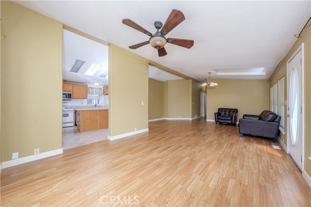 MLS #OC25219351 image #6